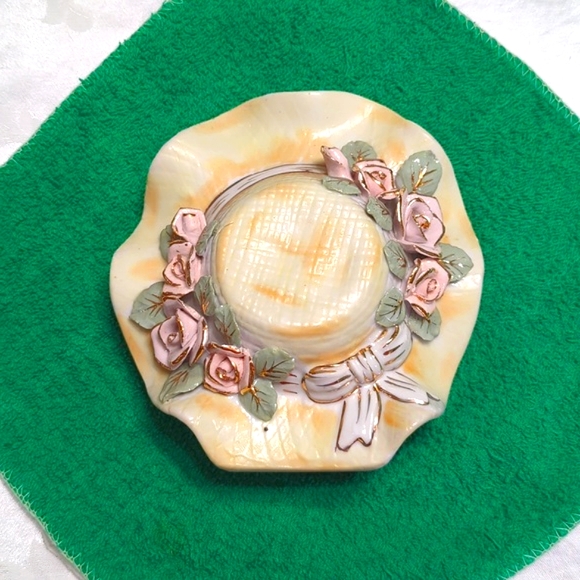 Ceramic Hat Wall Hanger with Pocket - Picture 7 of 12